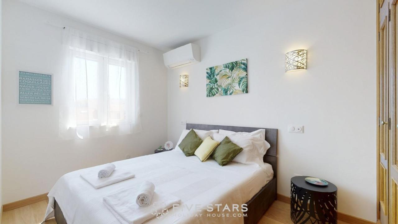 Zhara Suite Five Stars Holiday House - Generale ニース エクステリア 写真