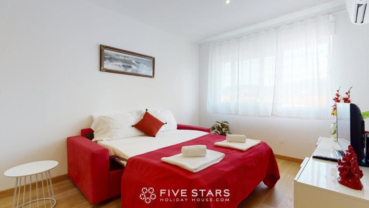 Zhara Suite Five Stars Holiday House - Generale ニース エクステリア 写真